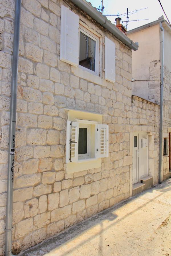 Town House In The Centre Of Historic Trogir Villa Exteriör bild