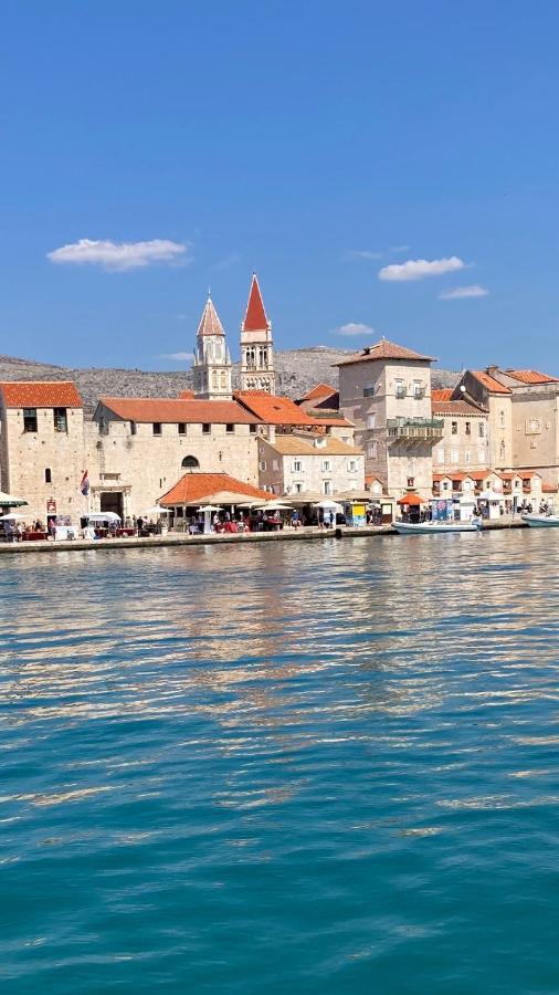 Town House In The Centre Of Historic Trogir Villa Exteriör bild